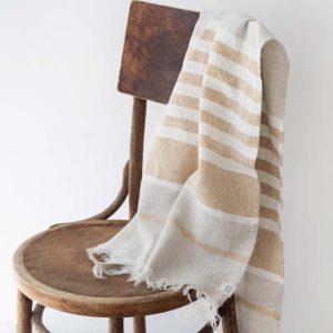 Béžová lněná plážová osuška 85x140 cm Allure Stripe – Linen Tales