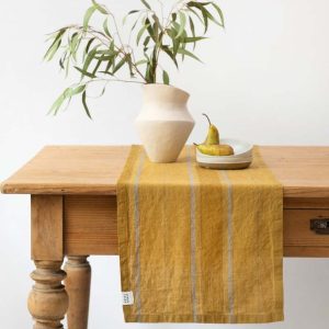 Lněný běhoun na stůl 200x200 cm Amber Bronze Stripes – Linen Tales