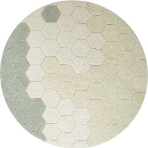 Světle zelený pratelný ručně tkaný bavlněný kulatý koberec ø 140 cm Honeycomb Blue Sage – Lorena Canals